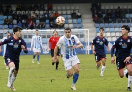 Tobar, de la Gimnástica, en el partido ante el Fabril.