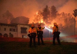 Los incendios en Los Ángeles se han llevado por delante 11.000 hectáreas.