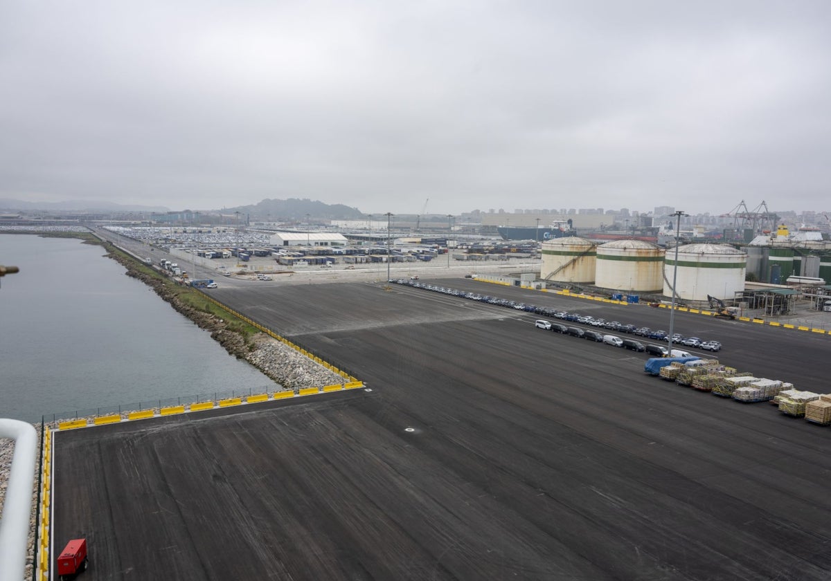 El Muelle Raos 9 del Puerto de Santander.