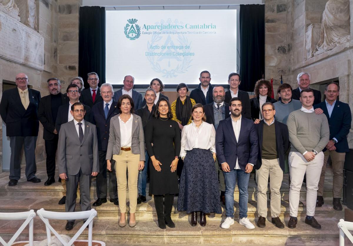 El acto solemne tuvo lugar en la recién rehabilitada Capilla del Palacio de los Acevedo