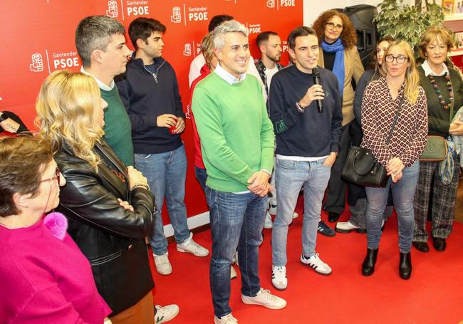 Pablo Zuloaga y Pedro Casares pugnarán por el liderazgo del PSOE en Cantabria.