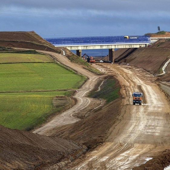 La alta velocidad a Cantabria se atasca en tierras palentinas