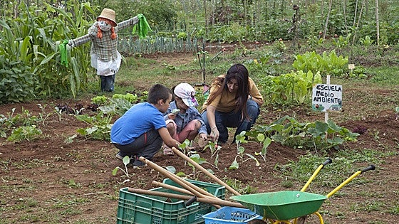 La Escuela de Medio Ambiente de Camargo presenta su oferta formativa para los escolares