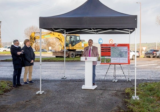 Presentación de las obras que tendrán lugar en el acceso al polígono.