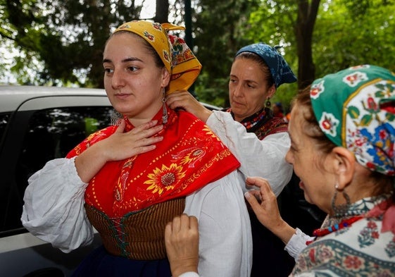 En la primera charla se abordará la danza tradicional en Cantabria