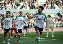 Andrés celebra uno de los tantos ante el Racing de Ferrol.