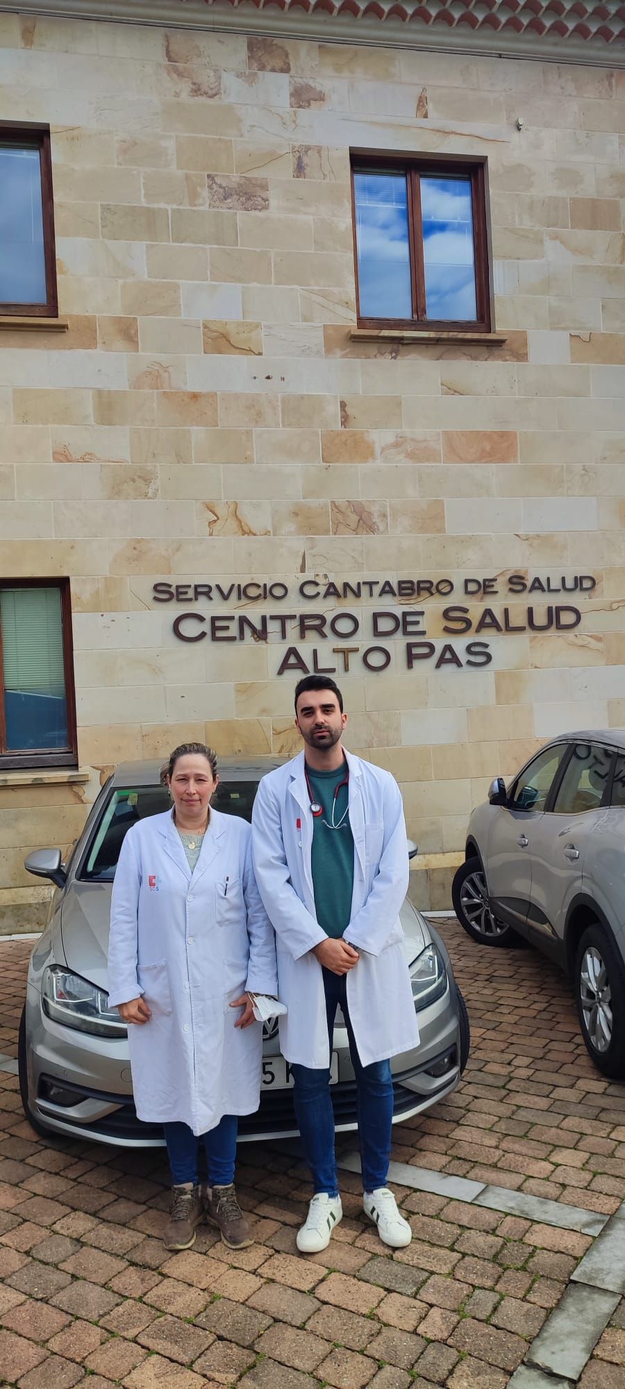 Médicos del centro Alto Pas, en Ontaneda, durante la protesta.