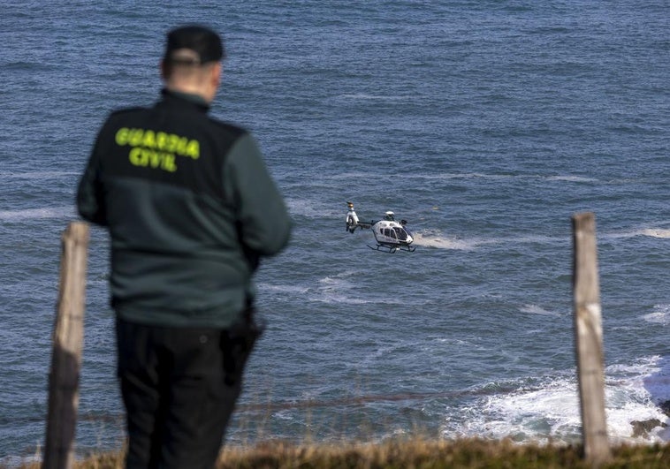 Dispositivo de búsqueda para localizar al guardia civil vallisoletano desaparecido desde el pasado miércoles en Cantabria.