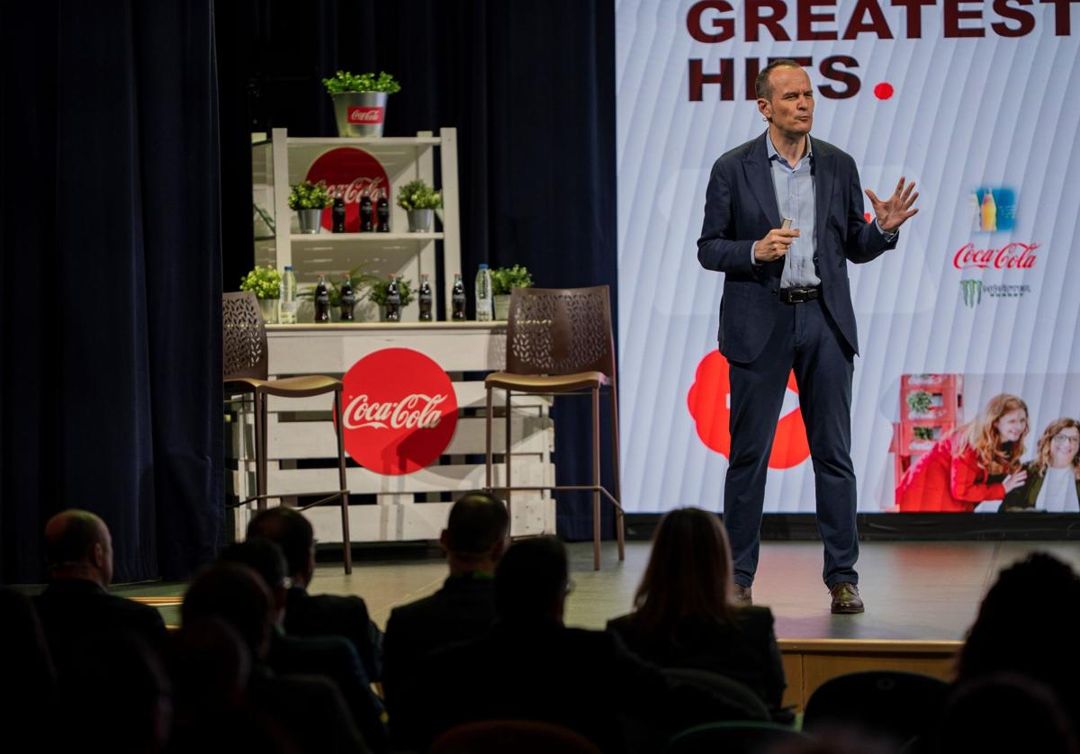 Gabriel Herrera, Director de Operaciones Área Norte en Coca-Cola Europacific Partners en un momento del encuentro