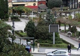 Plaza de Pequeñeces, en Torrelavega, donde está proyectado colocar la escultura.