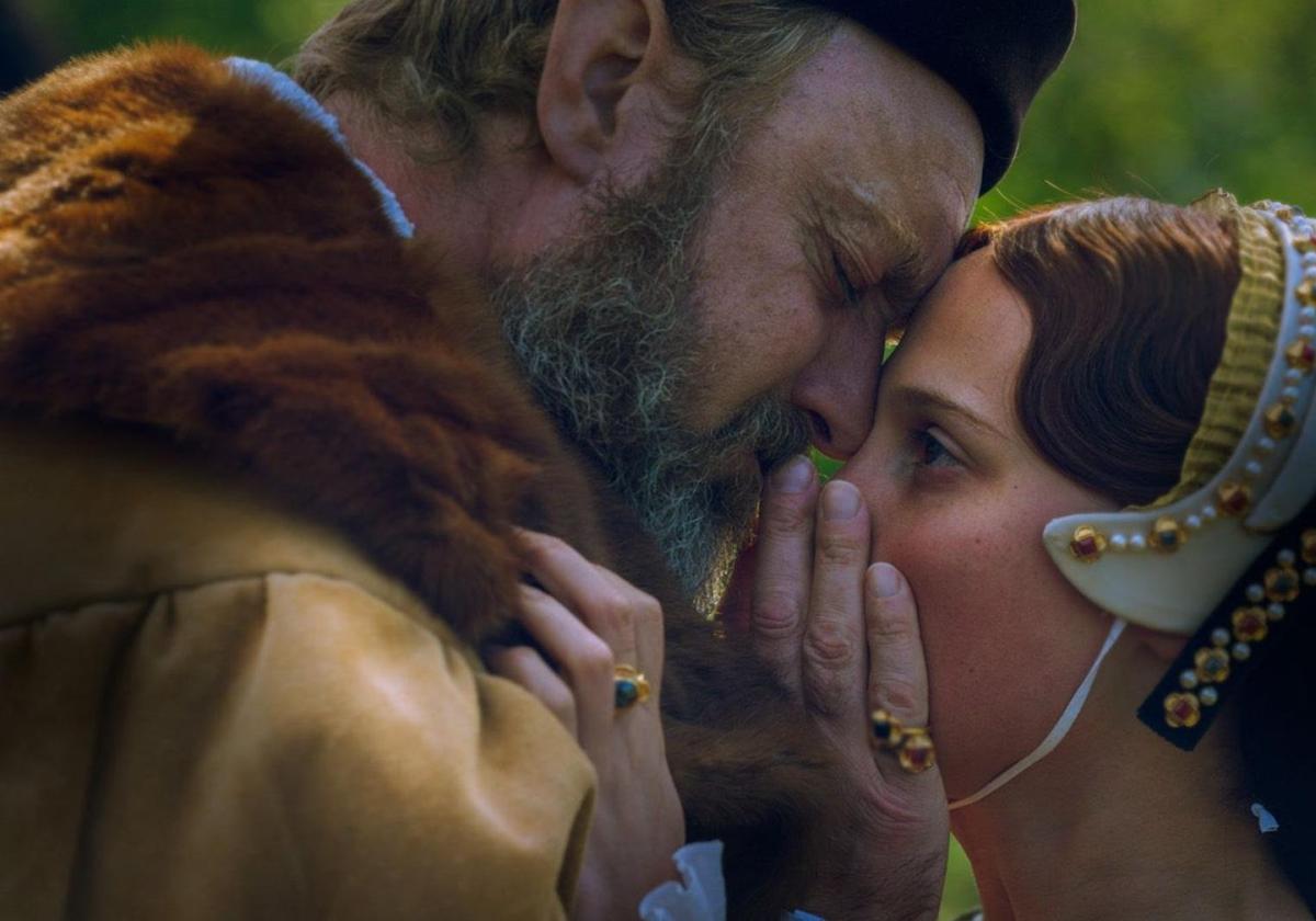 Jude Law y Alicia Vikander