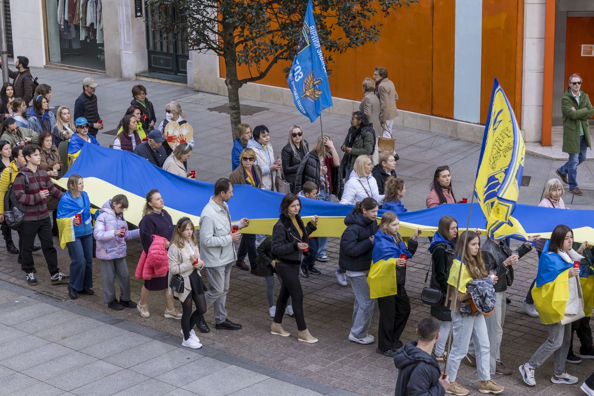 Manifestación de condena de los tres años de la guerra