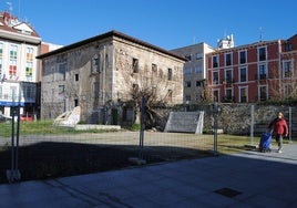 El Palacio de Chiloeches aguarda su restauración para volver a brillar.