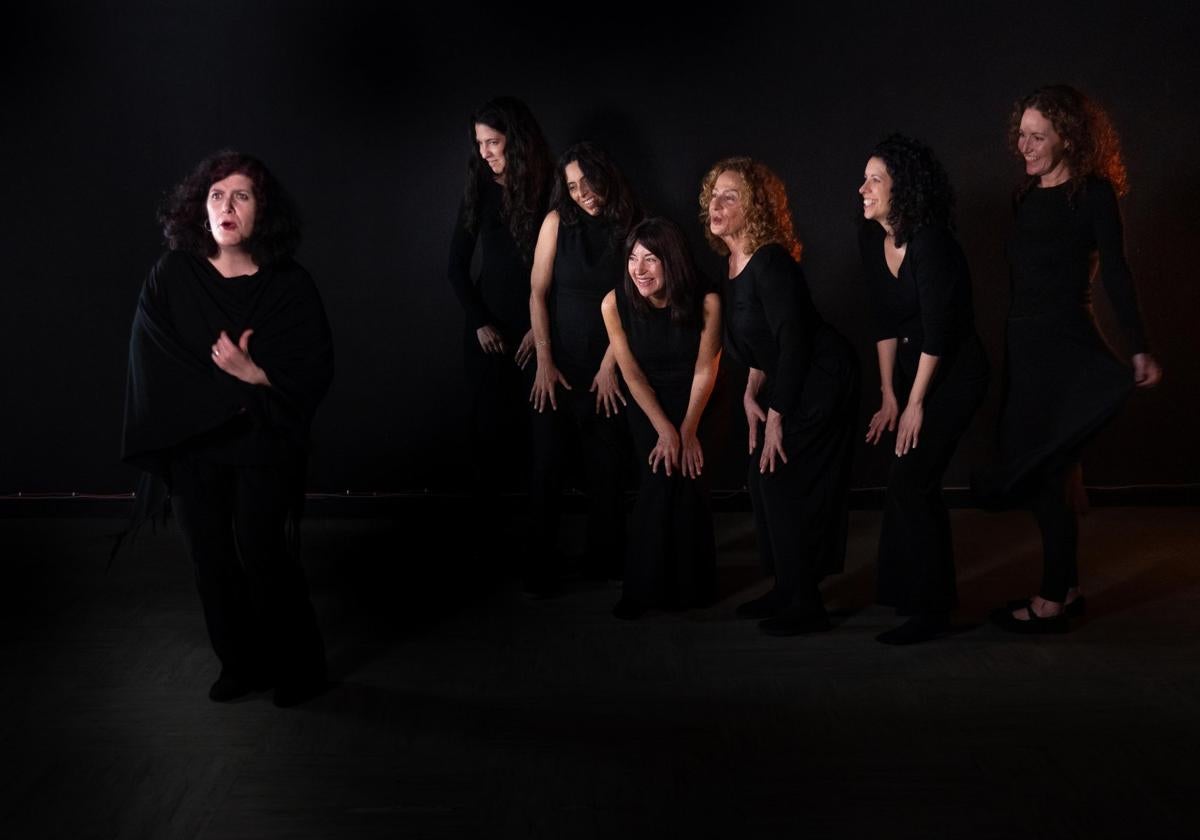 Las actrices del laboratorio escénico Actualab durante la representación de 'Fragmentadas'.