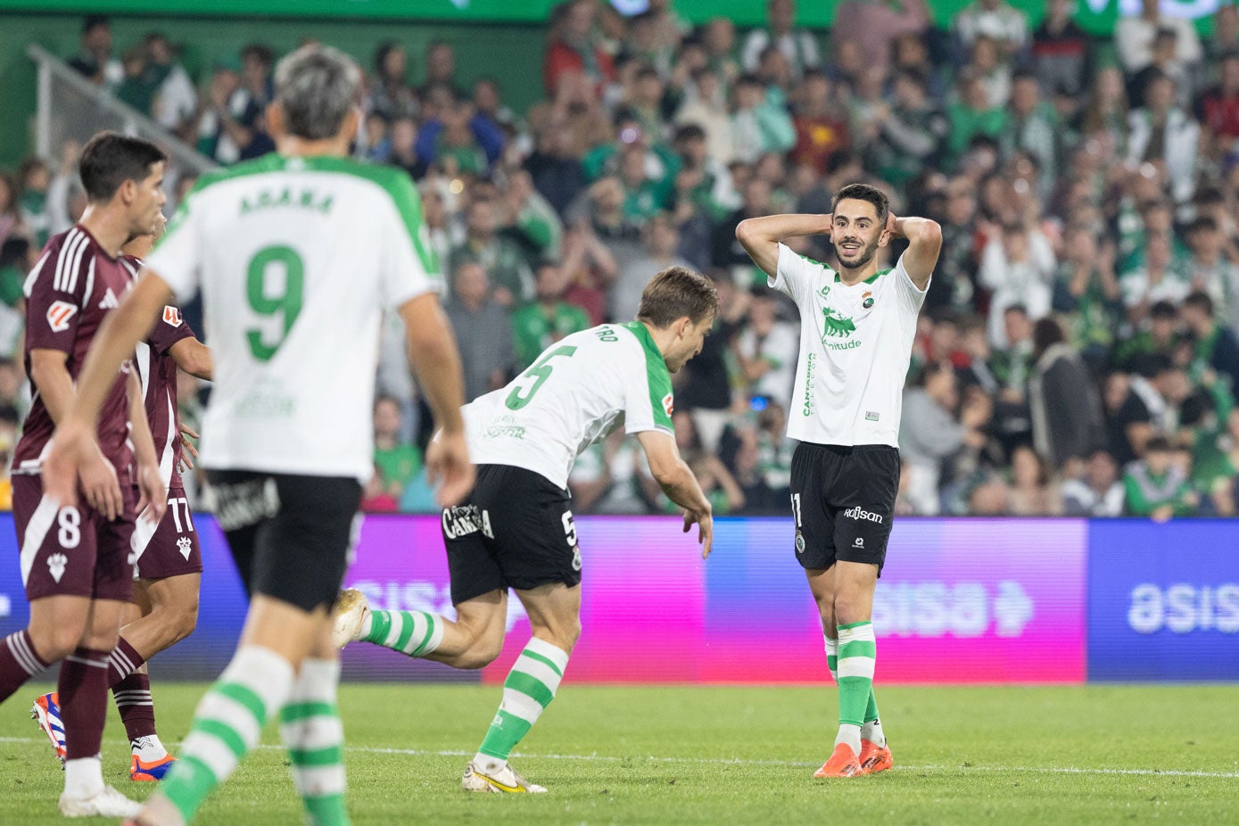 Andrés Martín se lamenta por una ocasión fallada ante el Albacete. 