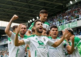 Andrés Martín aprovecha un error del Elche para fabricar la jugada del primer gol.