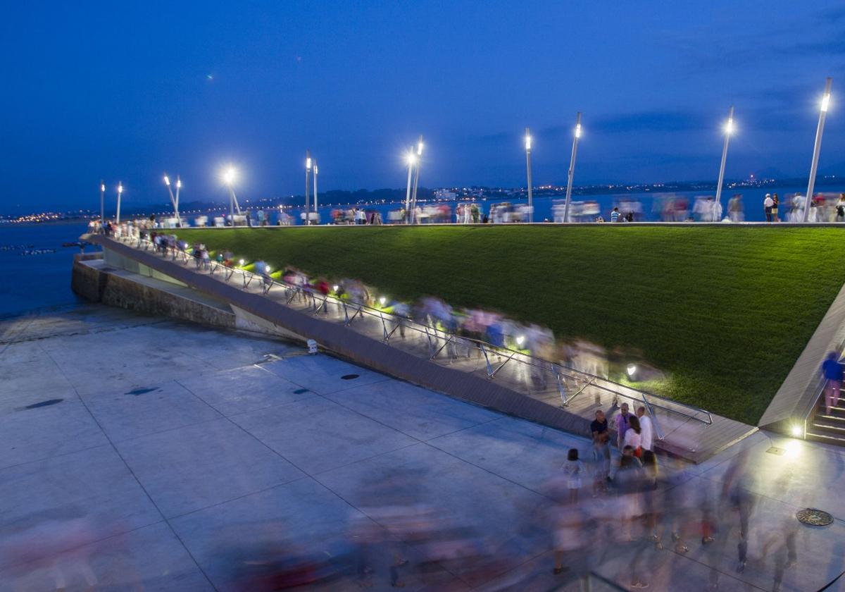 La inauguración de la Duna de Zaera, en 2014, infraestructura estrella del Mundial de Vela que acogió Santander.