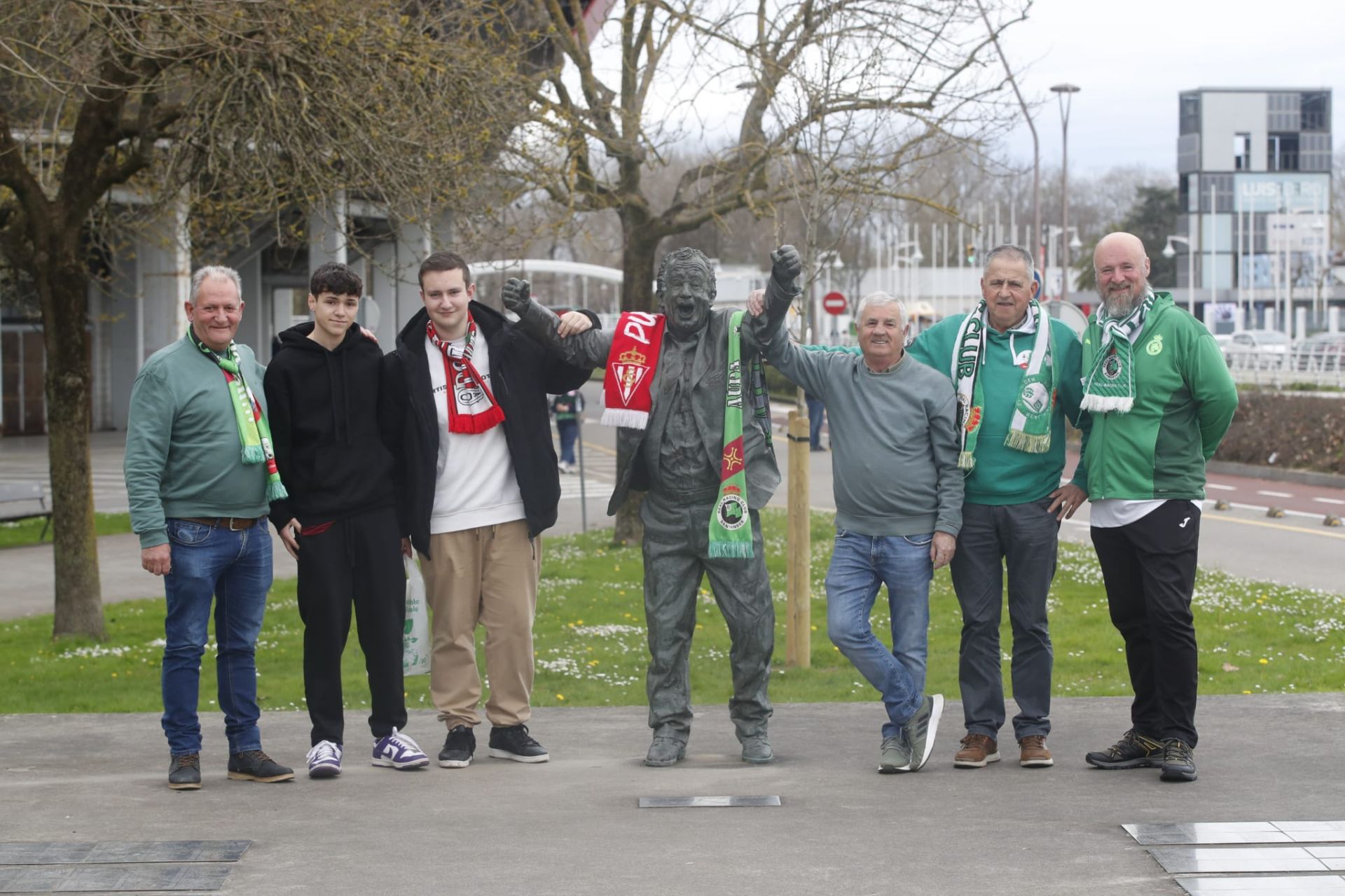 Los aficionados verdiblancos, en Gijón