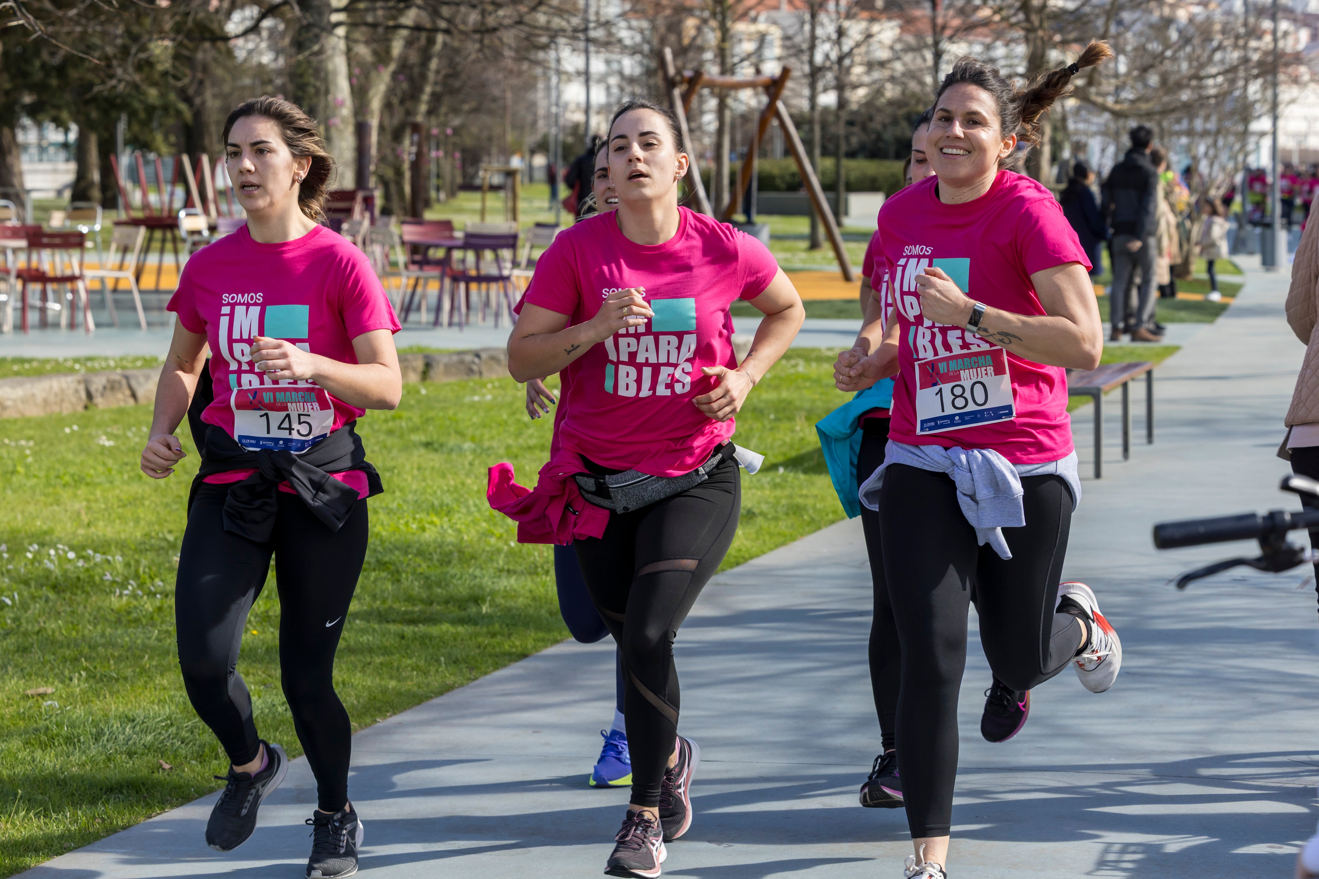 La carrera de la mujer de El Diario Montañés, en imágenes