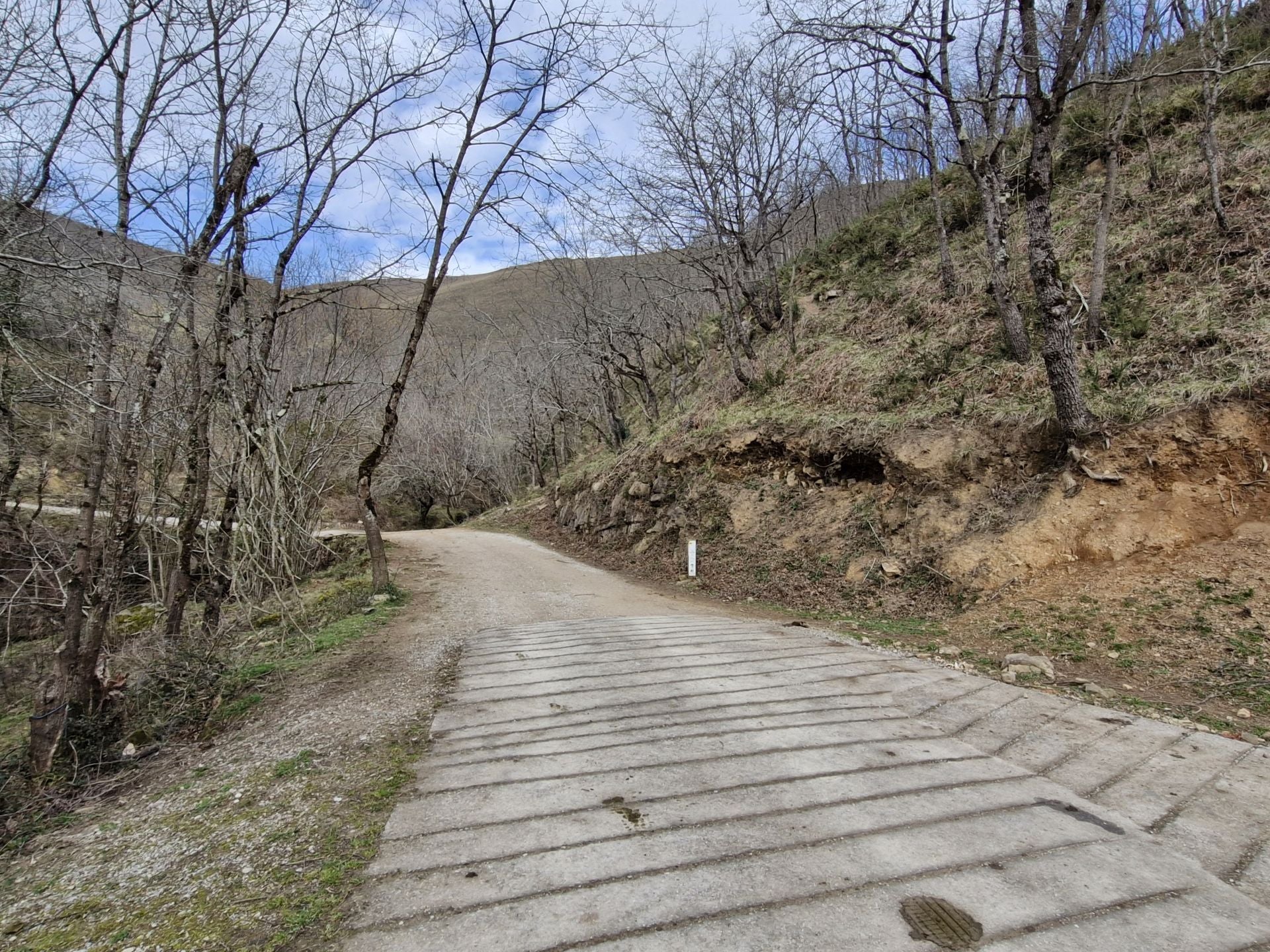 Las señales de Los 10.000 del Soplao orientan en uno de los montes sagrados para el 'Infierno Cántabro'.