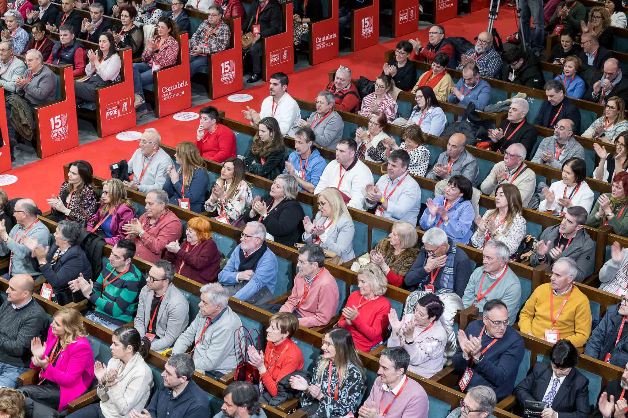 Otro grupo de asistentes al Congreso.