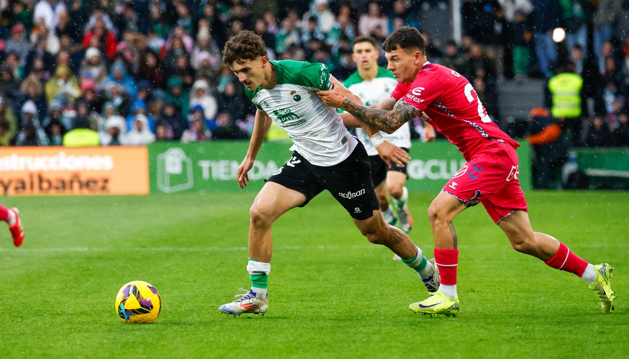 Pablo Rodríguez fue titular en los Campos de Sport ante el Tenerife