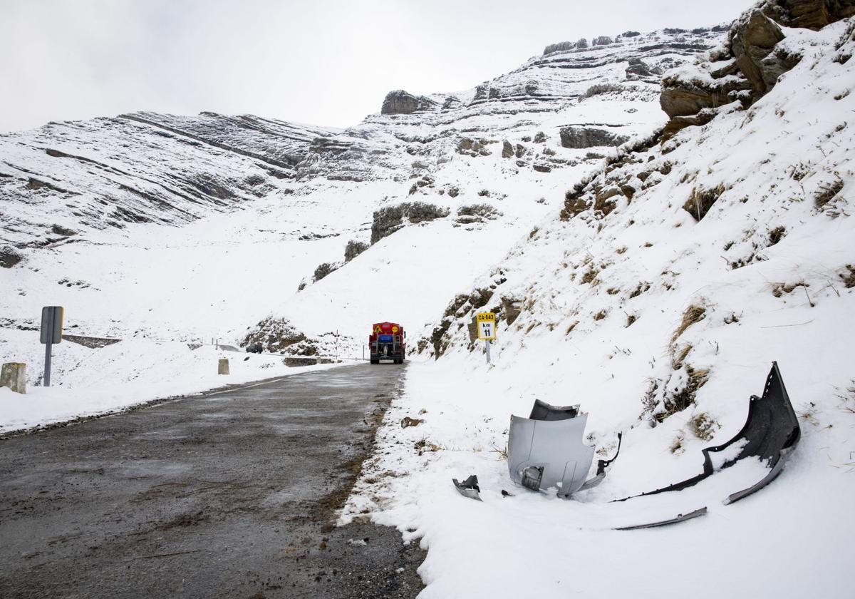 La nieve cubre el lugar del accidente