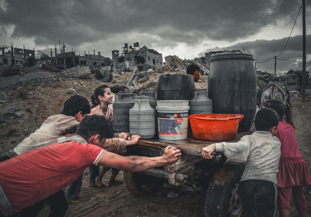 Una de las obras, en este caso de Fadi Thabet, integrada en el proyecto expositivo itinerante.