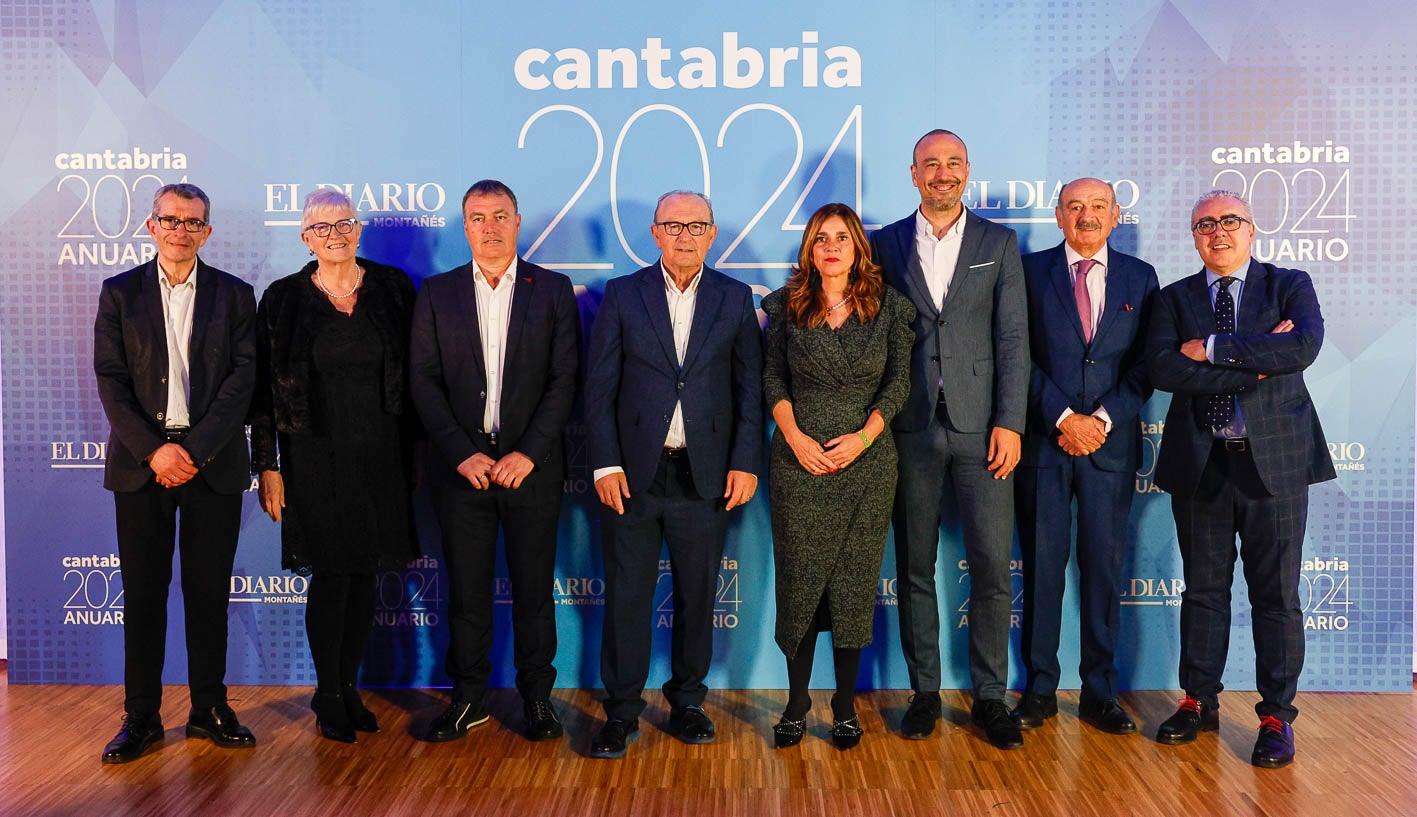 Pedro Pérez, María Antonia Manzano Puente, Jesús Ramón Ochoa, Javier López Marcano, Paula Fernández, Javier López Estrada, José María Mazón y Pedro Hernando.