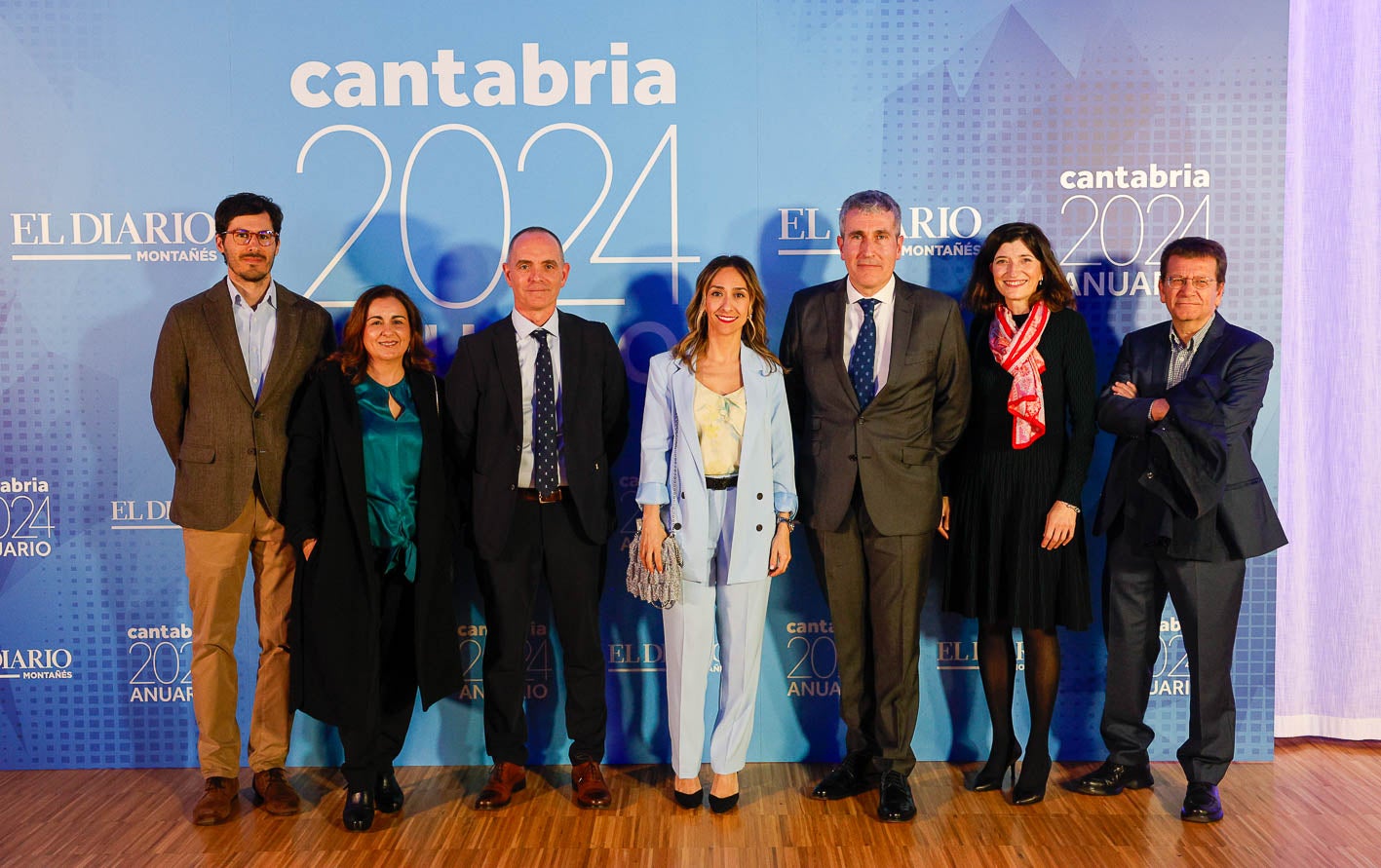 Juan Echeverri, Nuria Lavid, Borja Suberviola, Raquel Cruz, Eduardo Miñambres, María Ángeles Ballesteros y Emilio Fabrega.