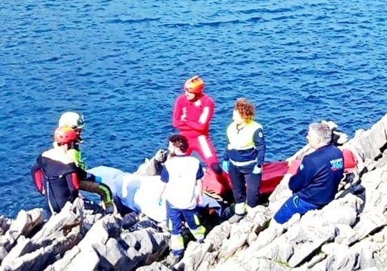 Muere un buceador de Castro de 45 años cuando pescaba en la costa de Islares