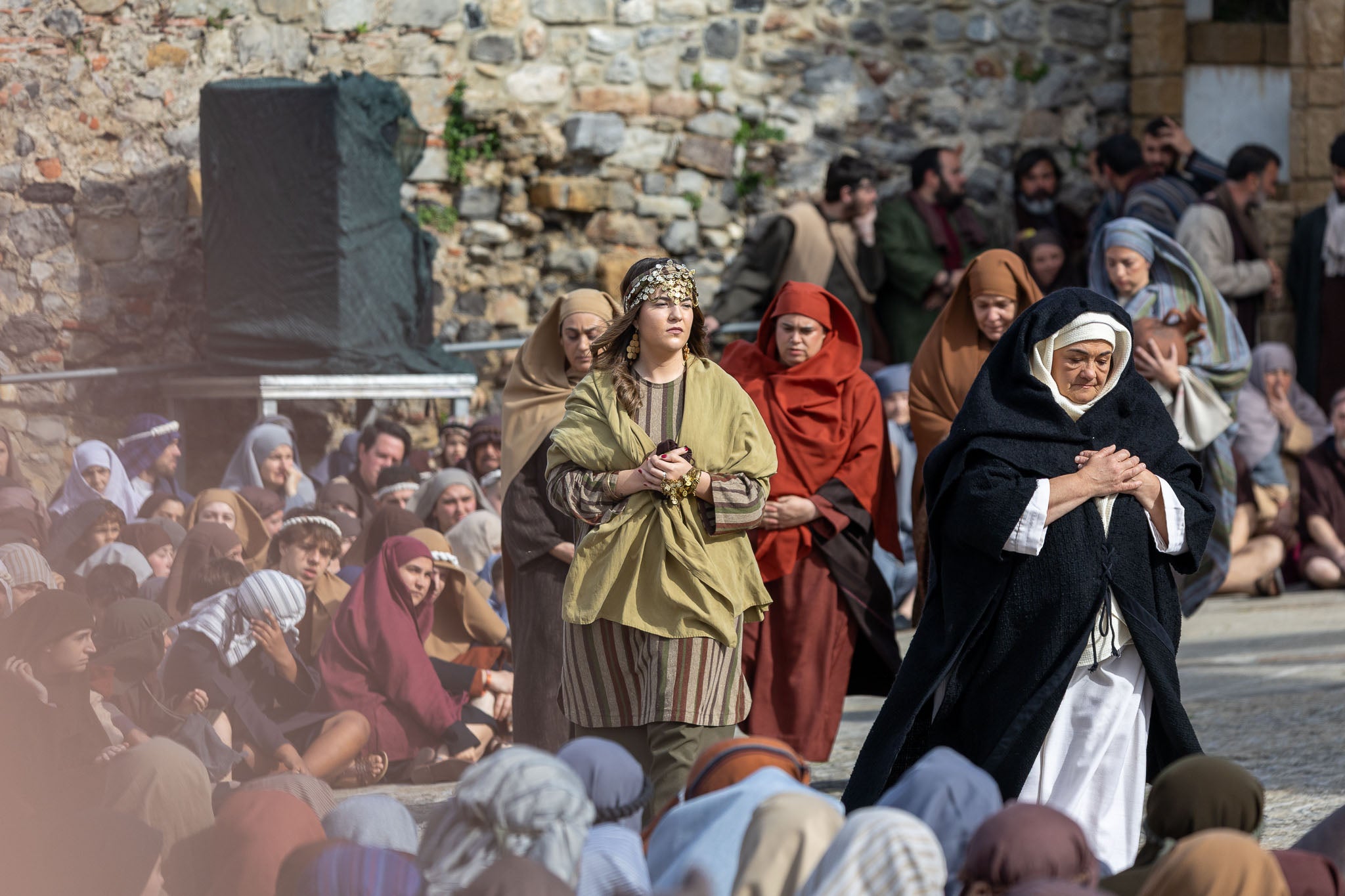 Magdalena y la virgen María, encarnada por María del Carmen Chagartegui, madre del actor protagonista en la vida real.