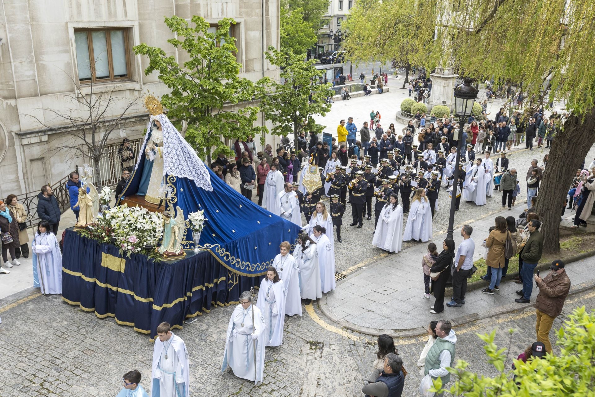 La Inmaculada llega a la Catedral. Había salido a las 11.00 de Los Carmelitas.