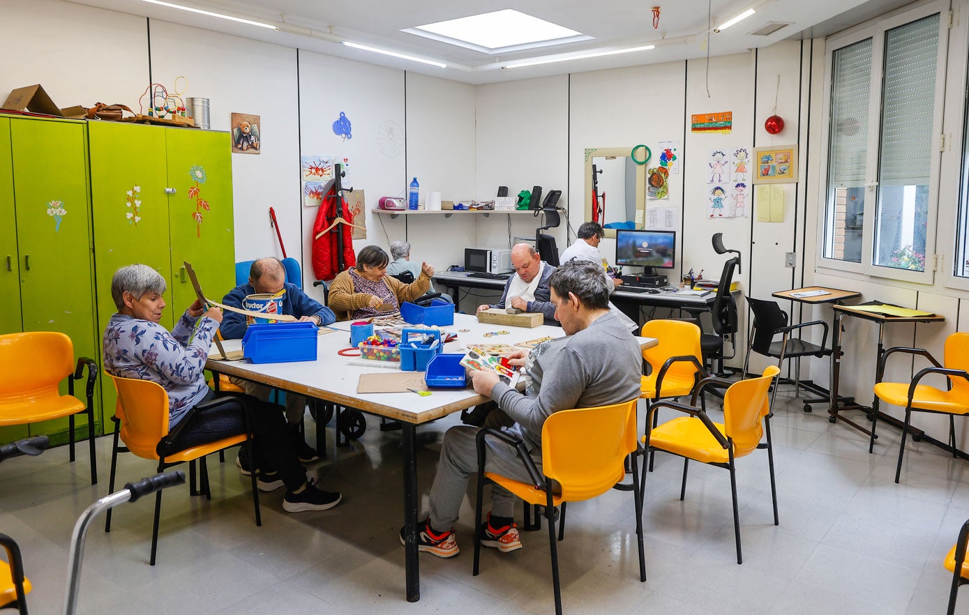 Taller de manualidades, en el módulo 3 del CAD de Sierrallana.