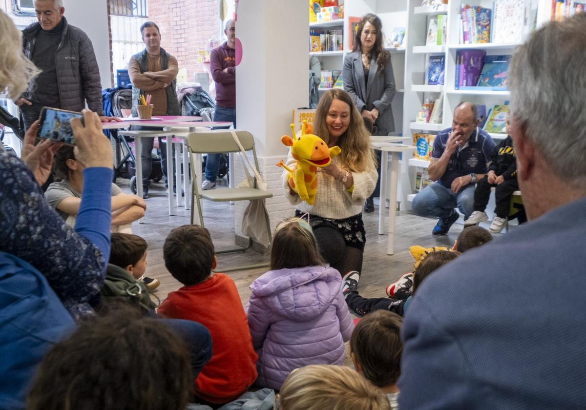 Fiesta de papel y tinta e historias por toda Cantabria