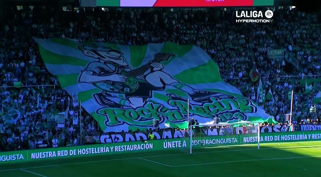 La lona que se desplegó ante el Sporting en la jornada 5.