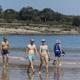 Imagen principal - Cantabria vive una jornada veraniega con temperaturas que rondan los 25 grados centígrados
