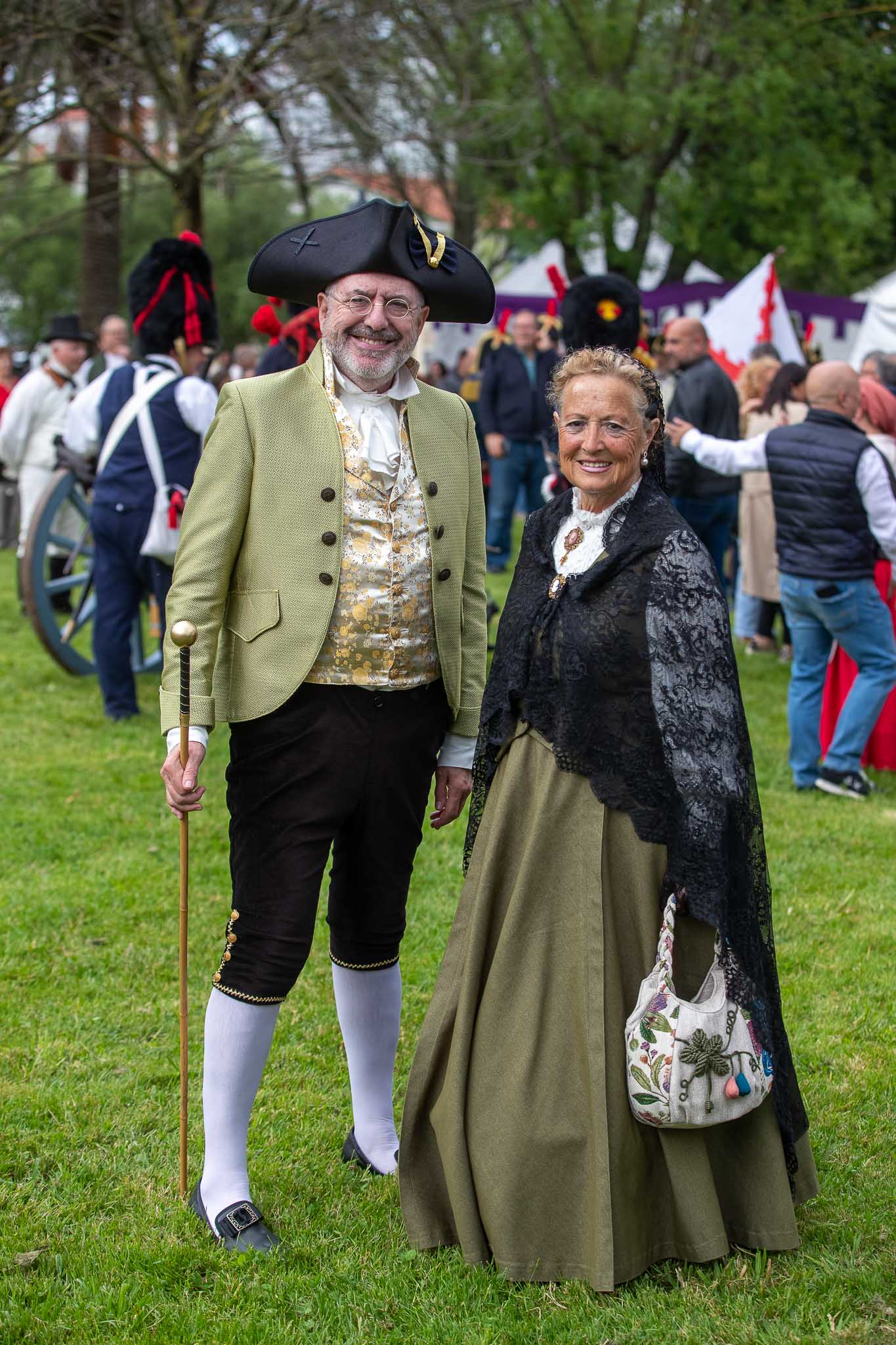 Los trajes de época estuvieron muy presentes entre los figurantes. 