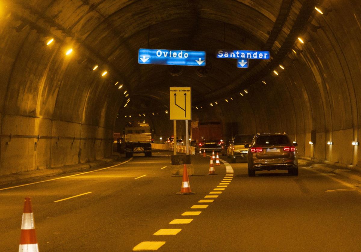 Cantabria se planta en el umbral del verano lastrada por las obras en sus comunicaciones
