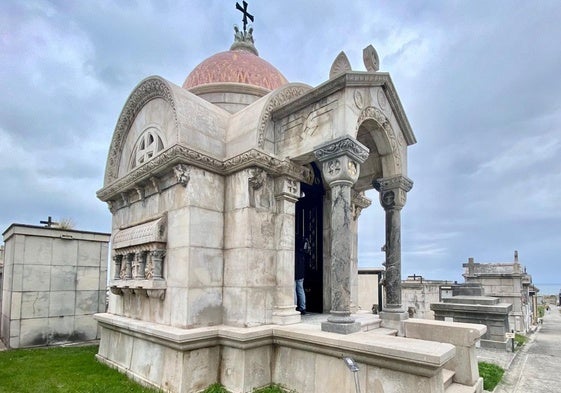 Ciriego opta a un premio a 'Mejor cementerio de España' por el Panteón de la Familia Pardo