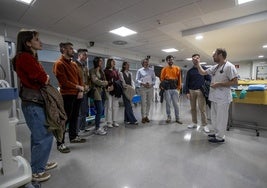 Aspirantes a MIR, durante la última jornada de puertas abiertas del Hospital Valdecilla.