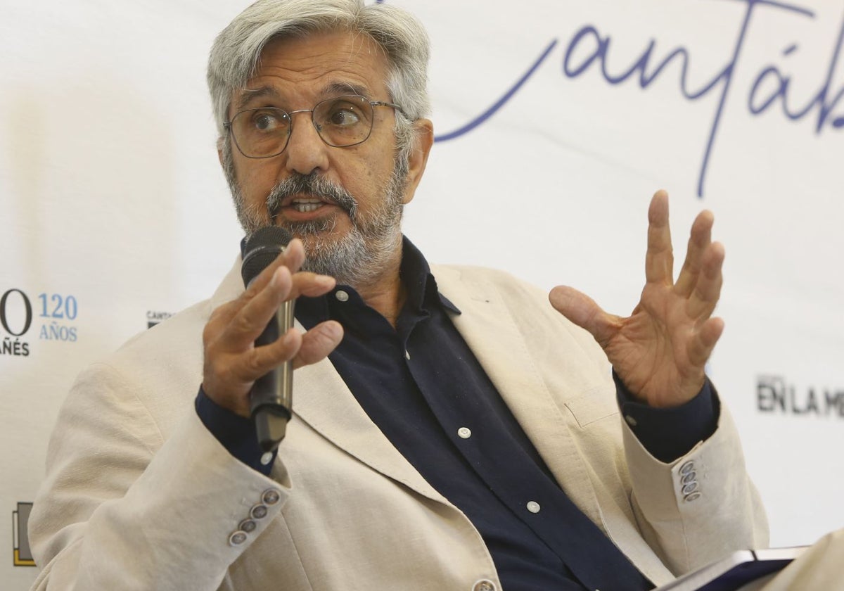 José Enrique Campillo, colaborador habitual del Suplemento Cantabria en la Mesa, ha participado en numerosos encuentros relacionados con la gastronomía y la alimentación.