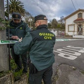 LA guardia Civil acordona la zona y la vivienda de Milagros y su hijo Rubén.