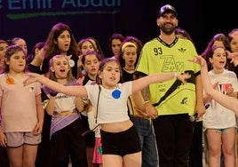 La bailarina cántabra India Ocerín fue seleccionada por Emir Abdul Gani en el 'clinic' celebrado el pasado 1 de mayo en Pamplona.
