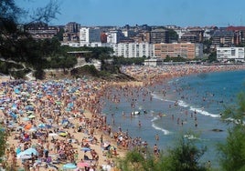 Cantabria, a las puertas de otro verano sin la regulación de caravanas y pisos turísticos