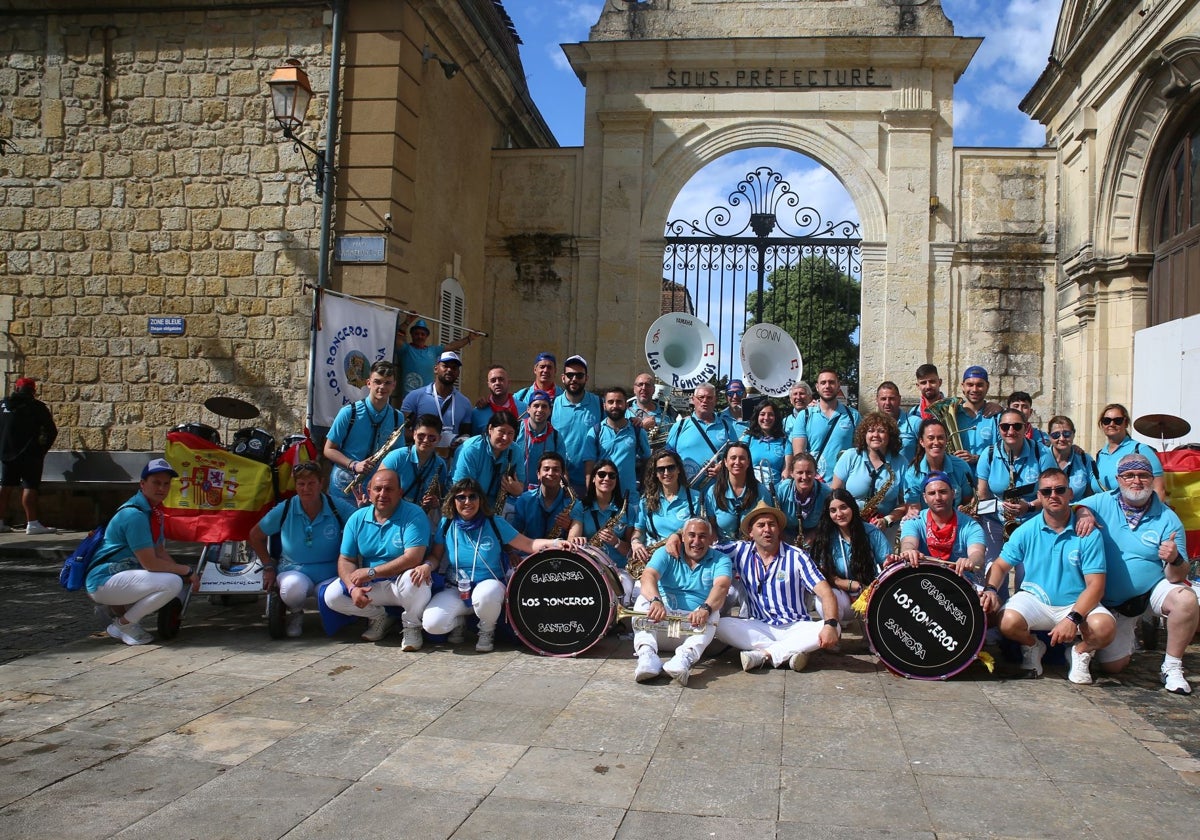 La charanga Los Ronceros de Santoña gana el Festival de Bandas de Condom, en Francia