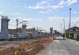 Estado que presentan las obras del AVE a su paso por Palencia, que han sido paralizadas por sentencia judicial.