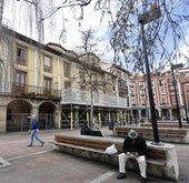 El edificio municipal de Baldomero Iglesias, donde el PRC pretende ubicar el Museo del Hojaldre, cubierto de andamios.