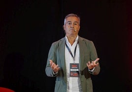Ángel Cano, uno de los primeros ponentes en participar en la jornada.