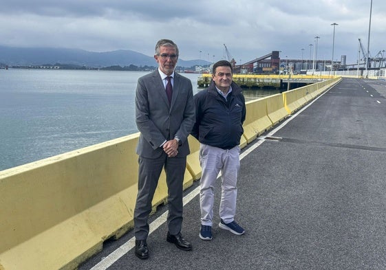 El presidente del Puerto de Santander, César Díaz, y el director del Puerto, Santiago Díaz.